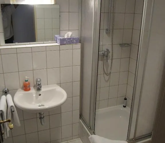 호텔 Am Kellerberg 3*